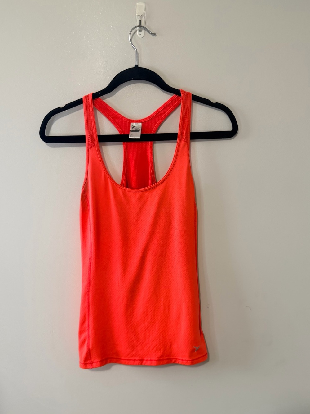 Old Navy Women's Coral Racerback Tank Top